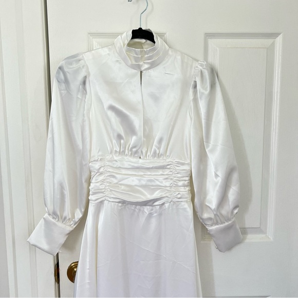 Labera white peep hole Silk midi dress size XS - Picture 3 of 6